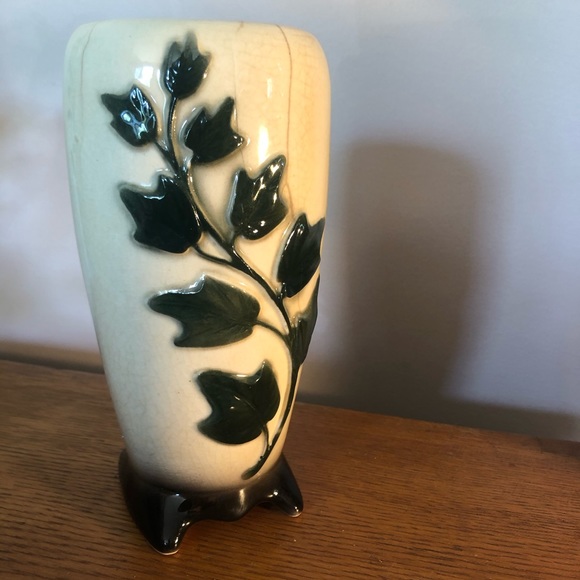 Ceramic Vase - Picture 2 of 5